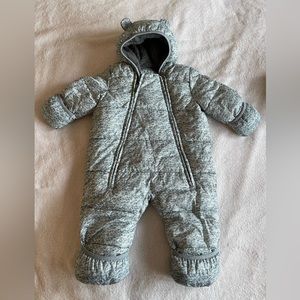 Gap • baby bunting snowsuit • 6-12m